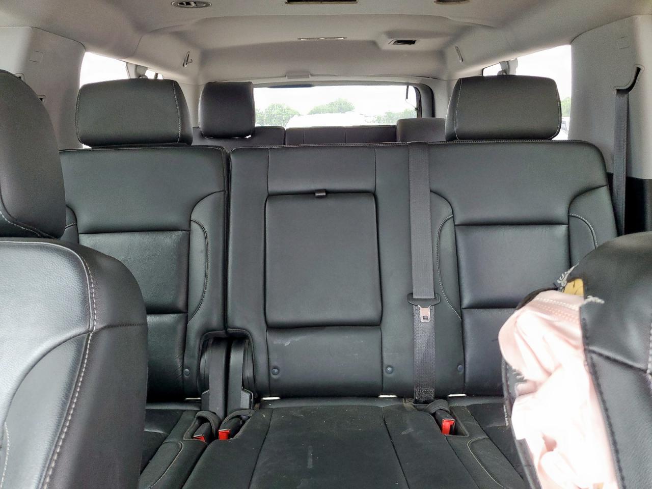 2018 Chevrolet Suburban C1500 Lt VIN: 1GNSCHKC3JR389677 Lot: 54857665