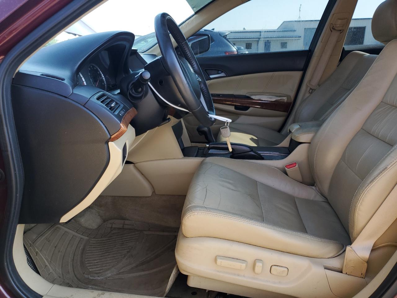 2011 Honda Accord Exl VIN: 1HGCP2F82BA127591 Lot: 56367745