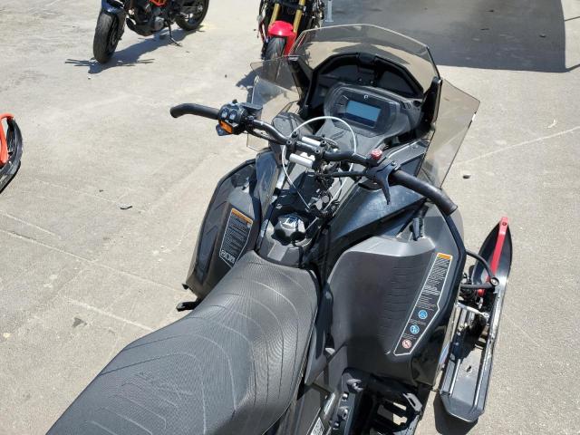 2021 SKIDOO RENEGADE  