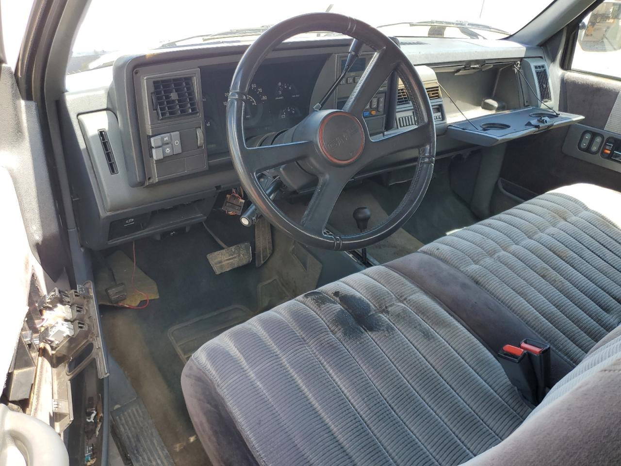 1990 GMC Sierra K1500 VIN: 2GTDK14K3L1531845 Lot: 58663815