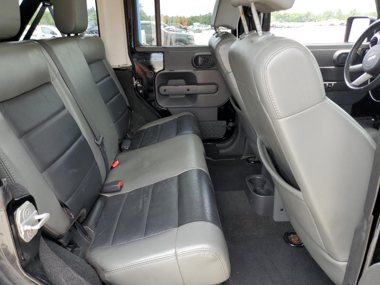 2010 Jeep Wrangler Unlimited Sahara VIN: 1J4BA5H10AL166805 Lot: 57134885