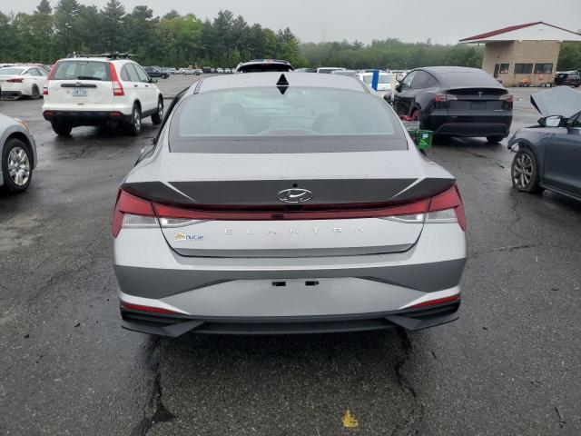 HYUNDAI ELANTRA 2022 Серебристый