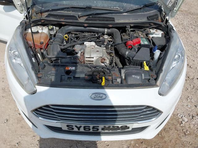 2015 FORD FIESTA TIT