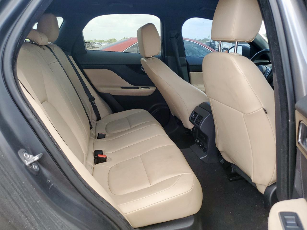 2017 Jaguar F-Pace Premium VIN: SADCJ2BN2HA098411 Lot: 58361175