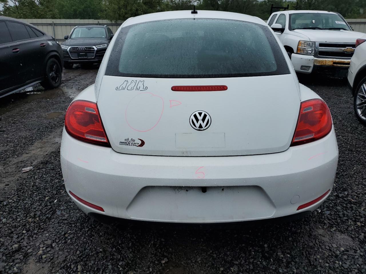 2015 Volkswagen Beetle 1.8T VIN: 3VWF17AT5FM645755 Lot: 56571715