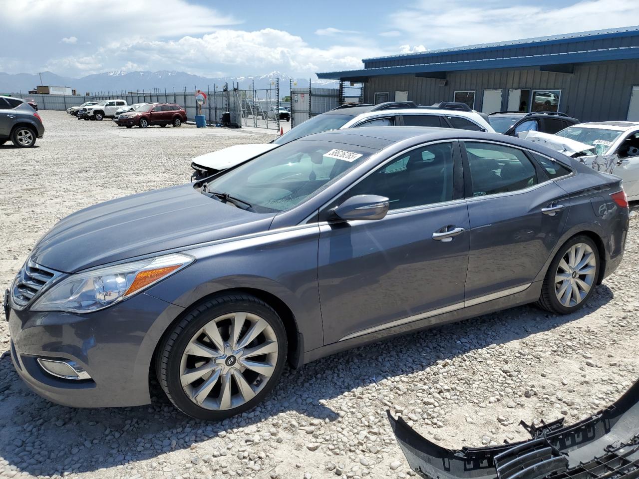 2012 Hyundai Azera Gls продається в Magna, UT - Side