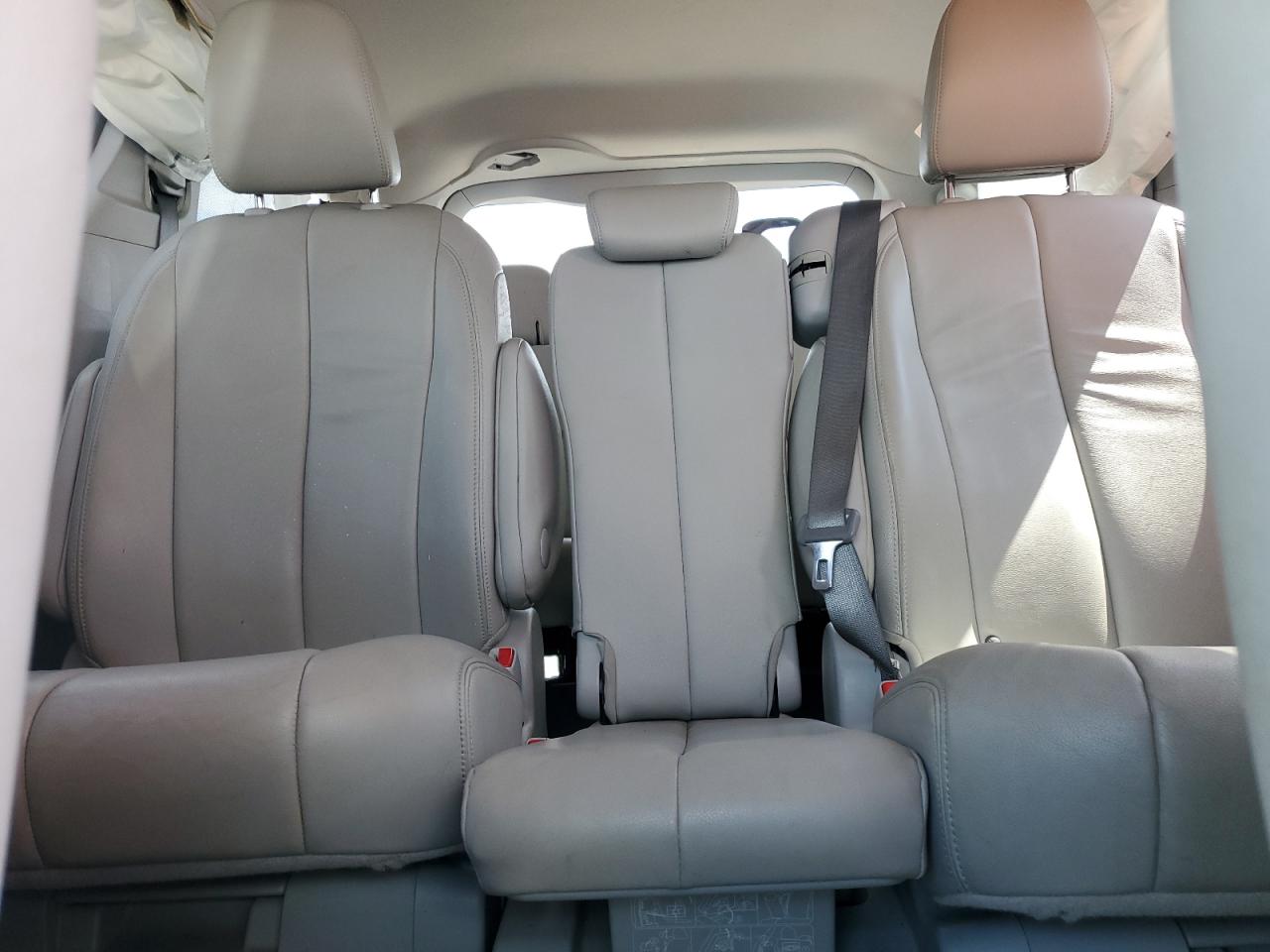 2014 Toyota Sienna Xle VIN: 5TDYK3DC5ES458110 Lot: 57056445