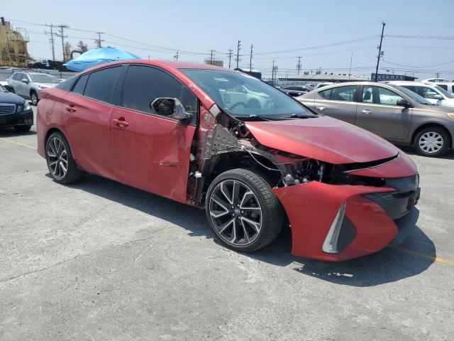 Хэтчбеки TOYOTA PRIUS 2017 Красный