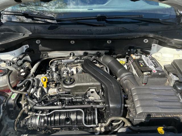  VOLKSWAGEN TAOS SE 2022 White