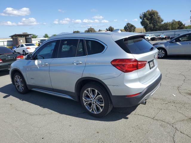  BMW X1 2017 Srebrny