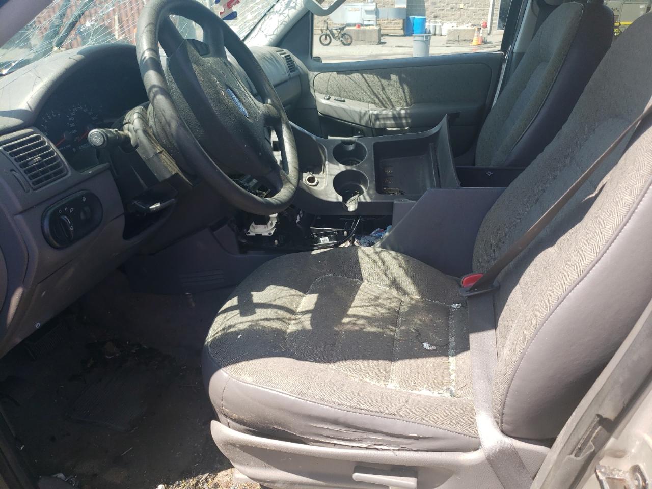 2004 Ford Explorer Xls VIN: 1FMZU72K44ZA66745 Lot: 55934795