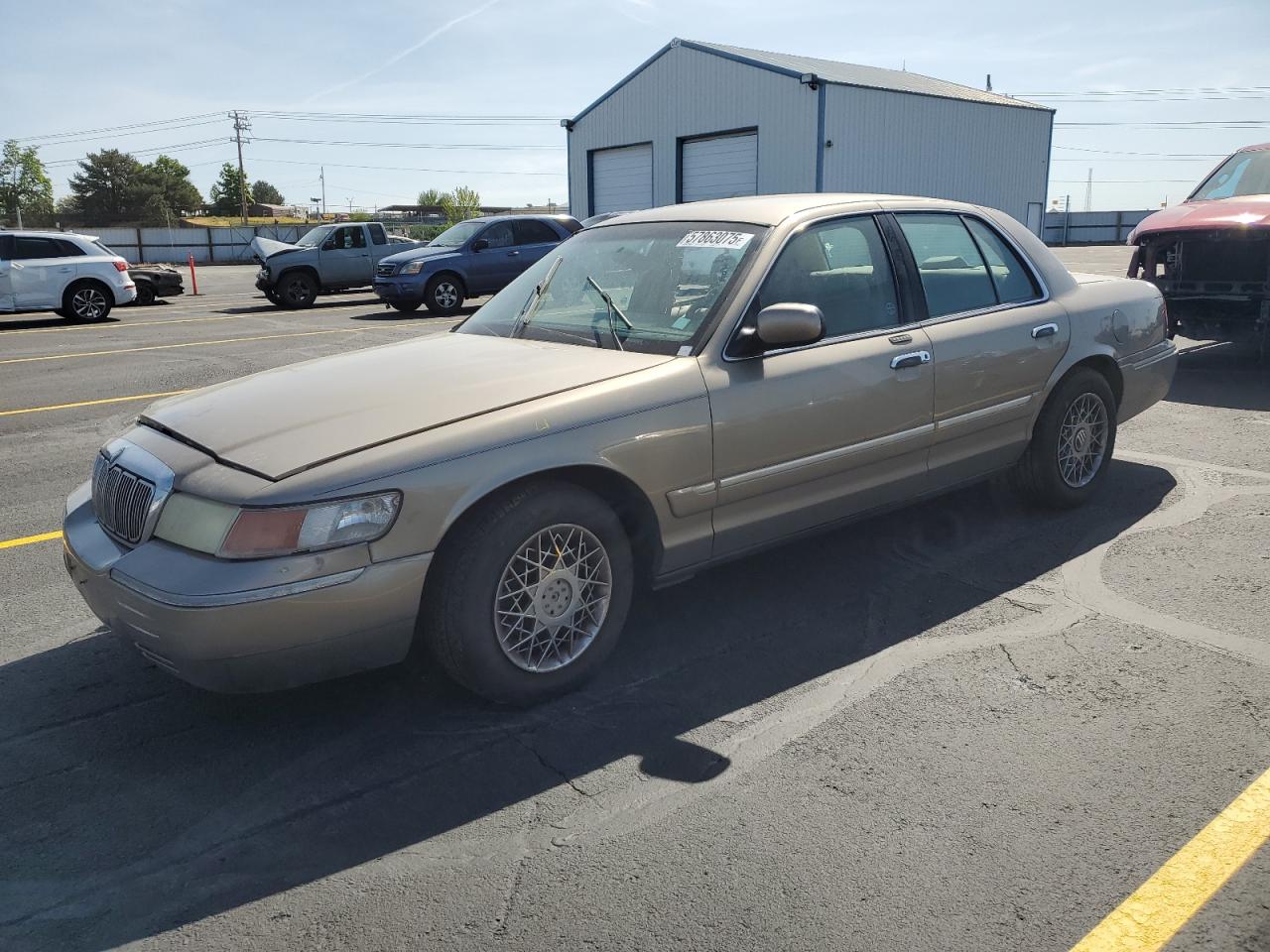 Nampa, ID에서 판매 중인 2002 Mercury Grand Marquis Gs - Side