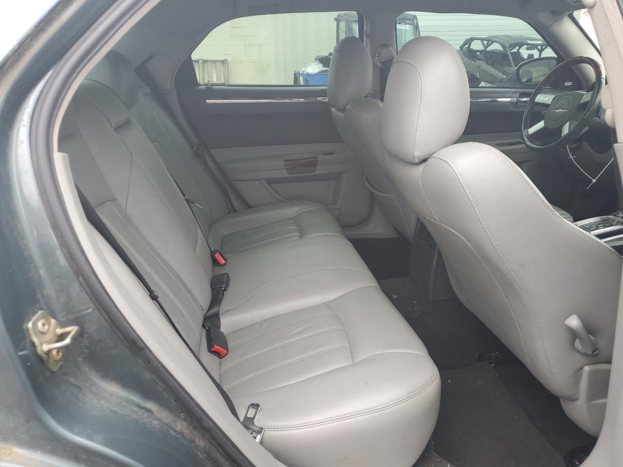 2005 Chrysler 300C VIN: 2C3KA63H26H246826 Lot: 58428855