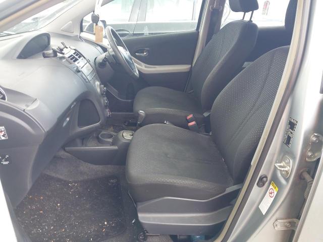 2011 TOYOTA YARIS
