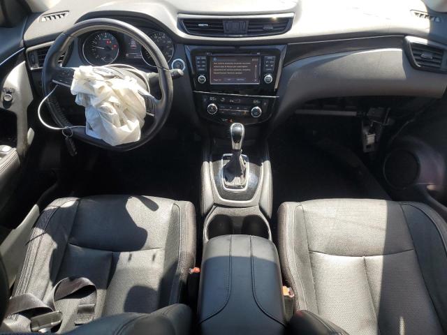  NISSAN ROGUE 2017 Красный