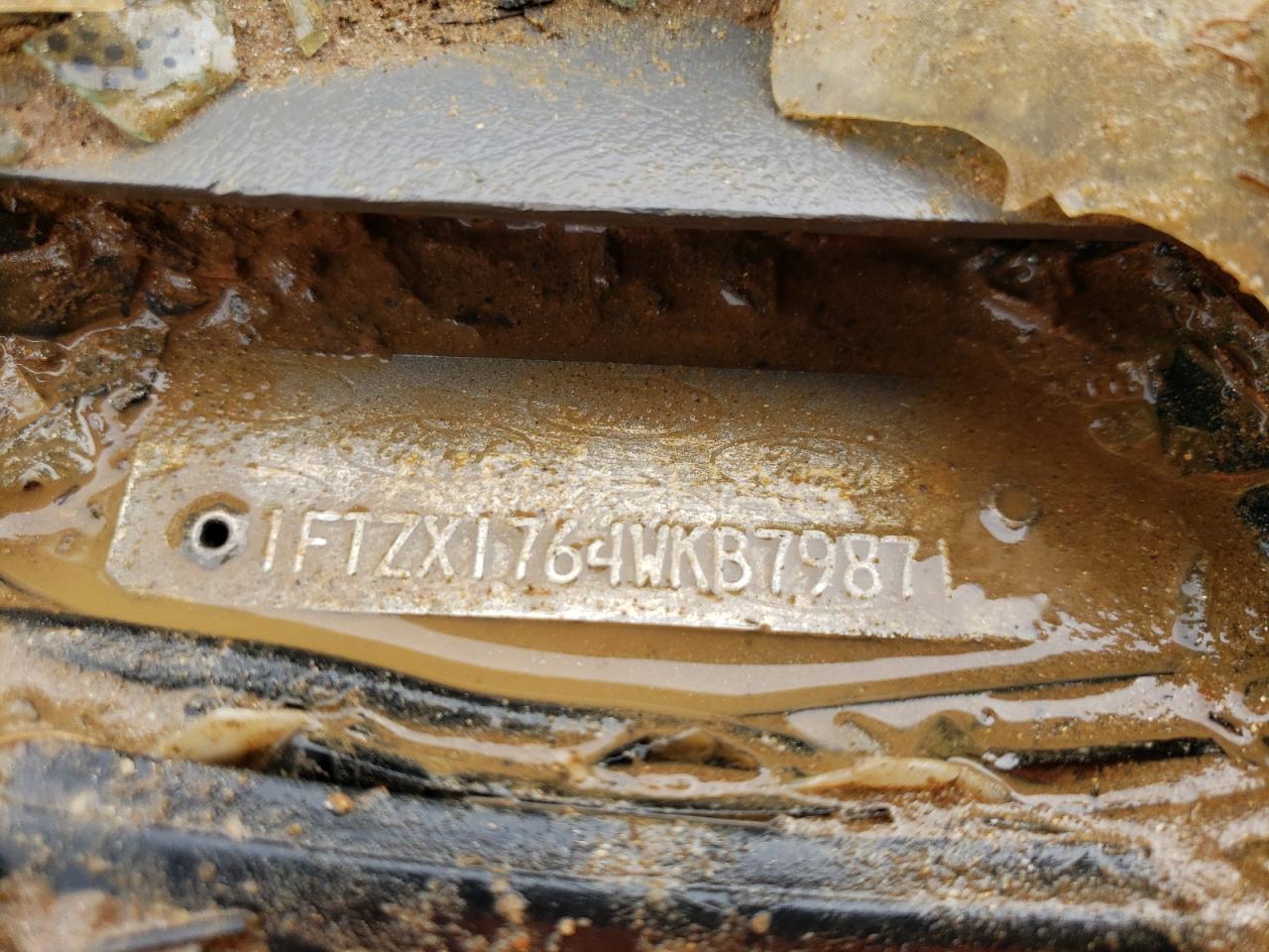 1998 Ford F150 VIN: 1FTZX1764WKB79871 Lot: 85369265