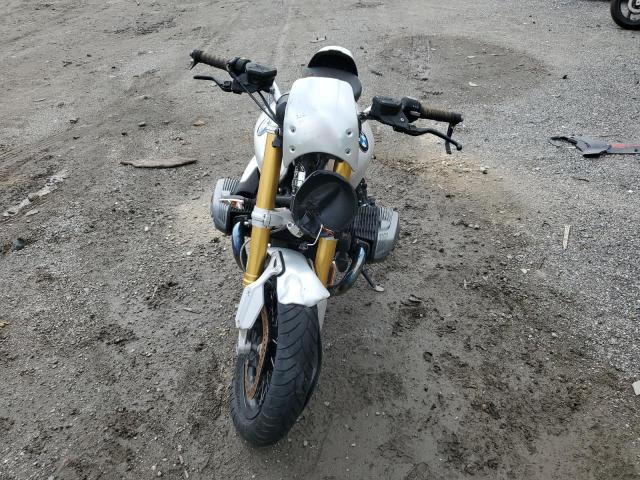 undisplay BMW R 2016 Сріблястий