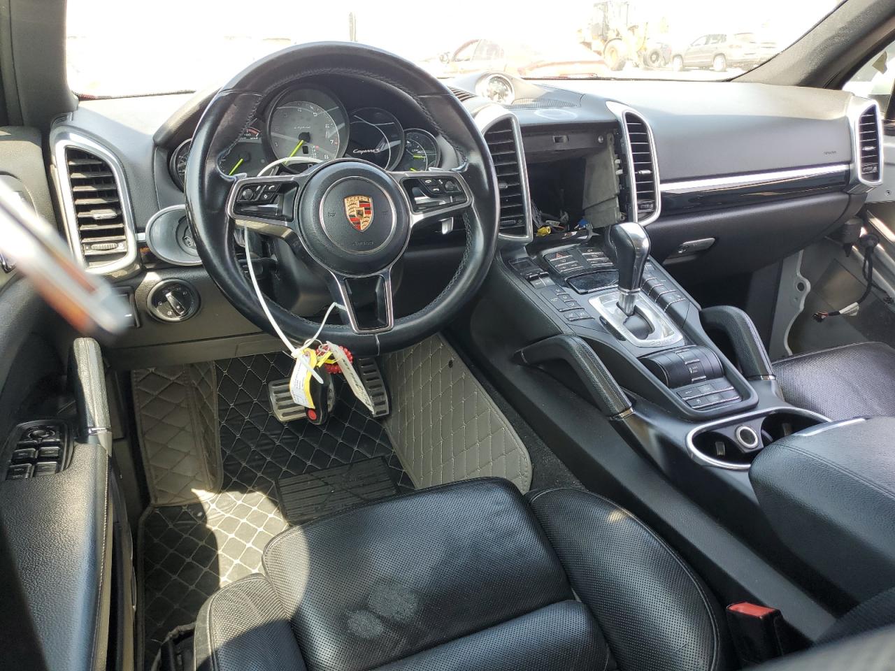 2015 Porsche Cayenne Se Hybrid VIN: WP1AE2A24FLA50942 Lot: 58265285