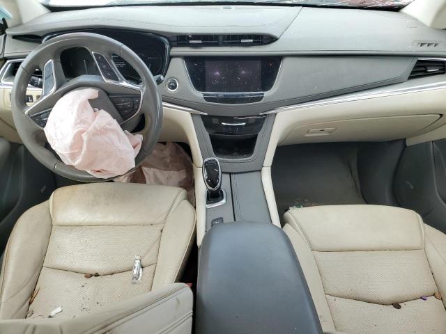  CADILLAC XT5 2019 Серебристый