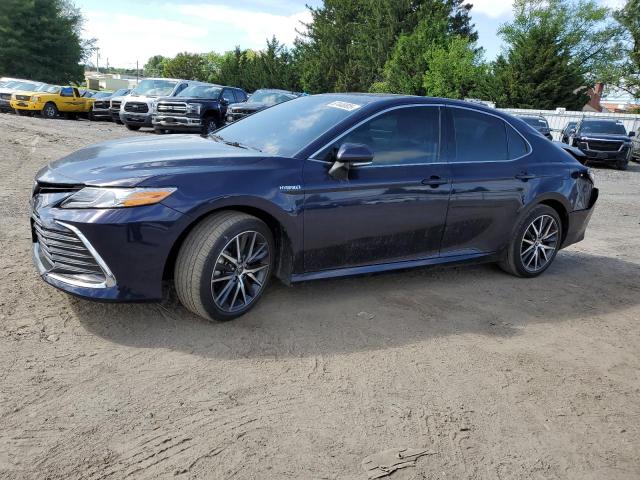 TOYOTA CAMRY XLE 2021