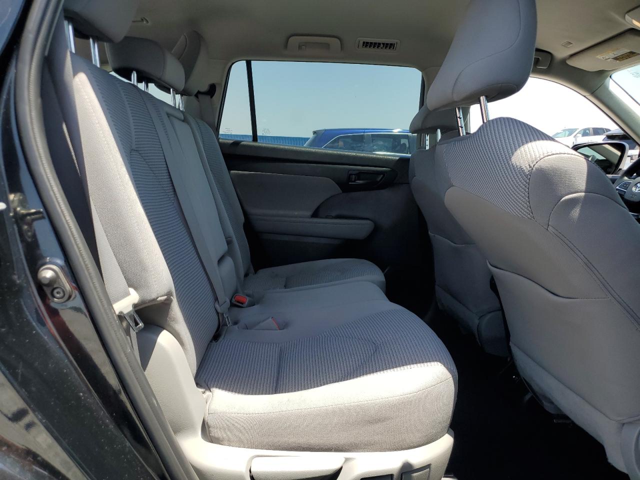 2021 Toyota Highlander L VIN: 5TDZZRAH5MS086026 Lot: 57202535