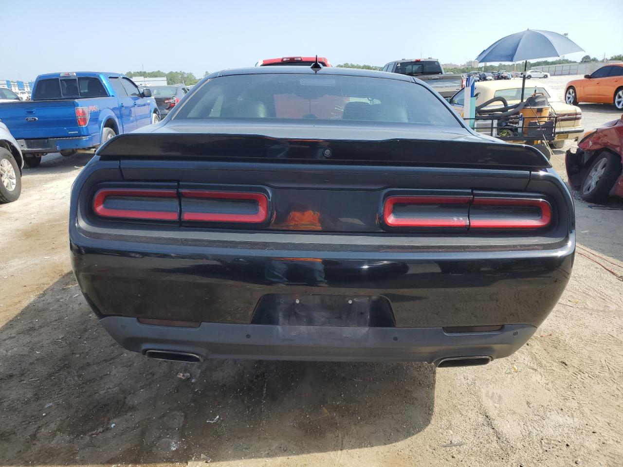 2018 Dodge Challenger Sxt VIN: 2C3CDZAG4JH131922 Lot: 57556905