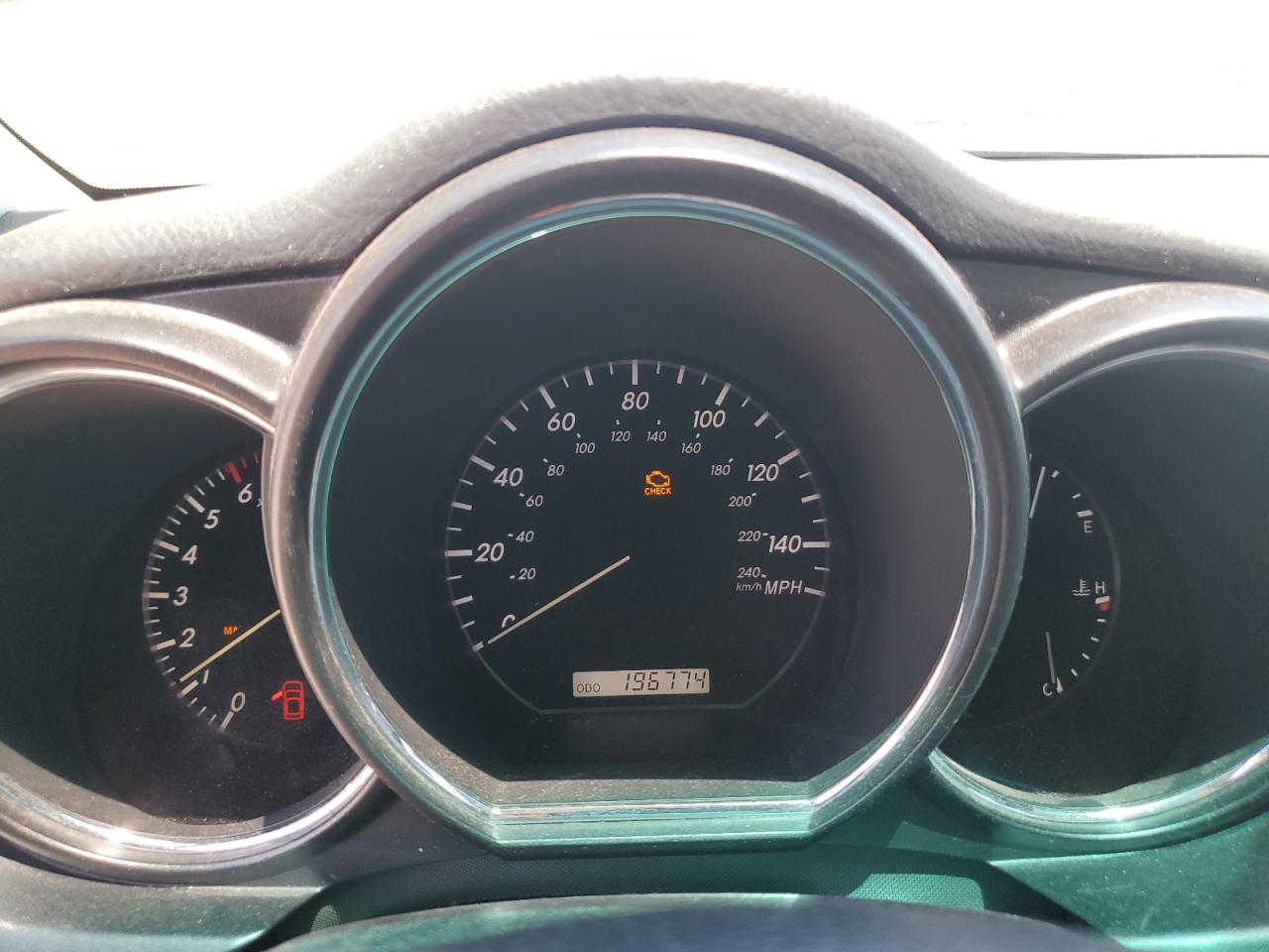 2004 Lexus Rx 330 VIN: JTJGA31U140033932 Lot: 56928465