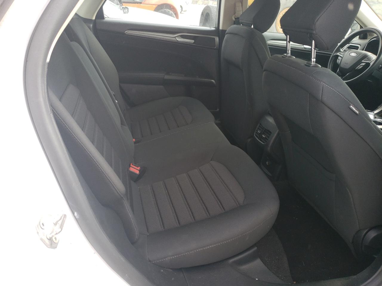 2020 Ford Fusion Se VIN: 3FA6P0LU8LR177068 Lot: 56528635