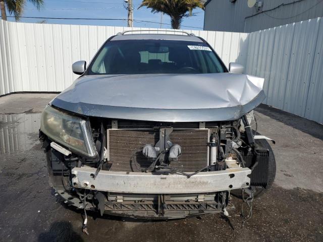  NISSAN PATHFINDER 2013 Srebrny