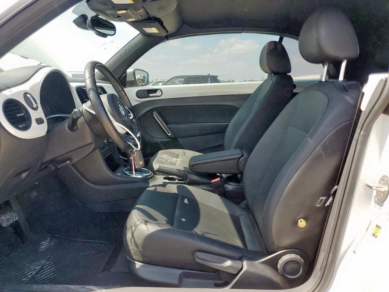 2016 Volkswagen Beetle S/Se VIN: 3VW507AT5GM800756 Lot: 58079225