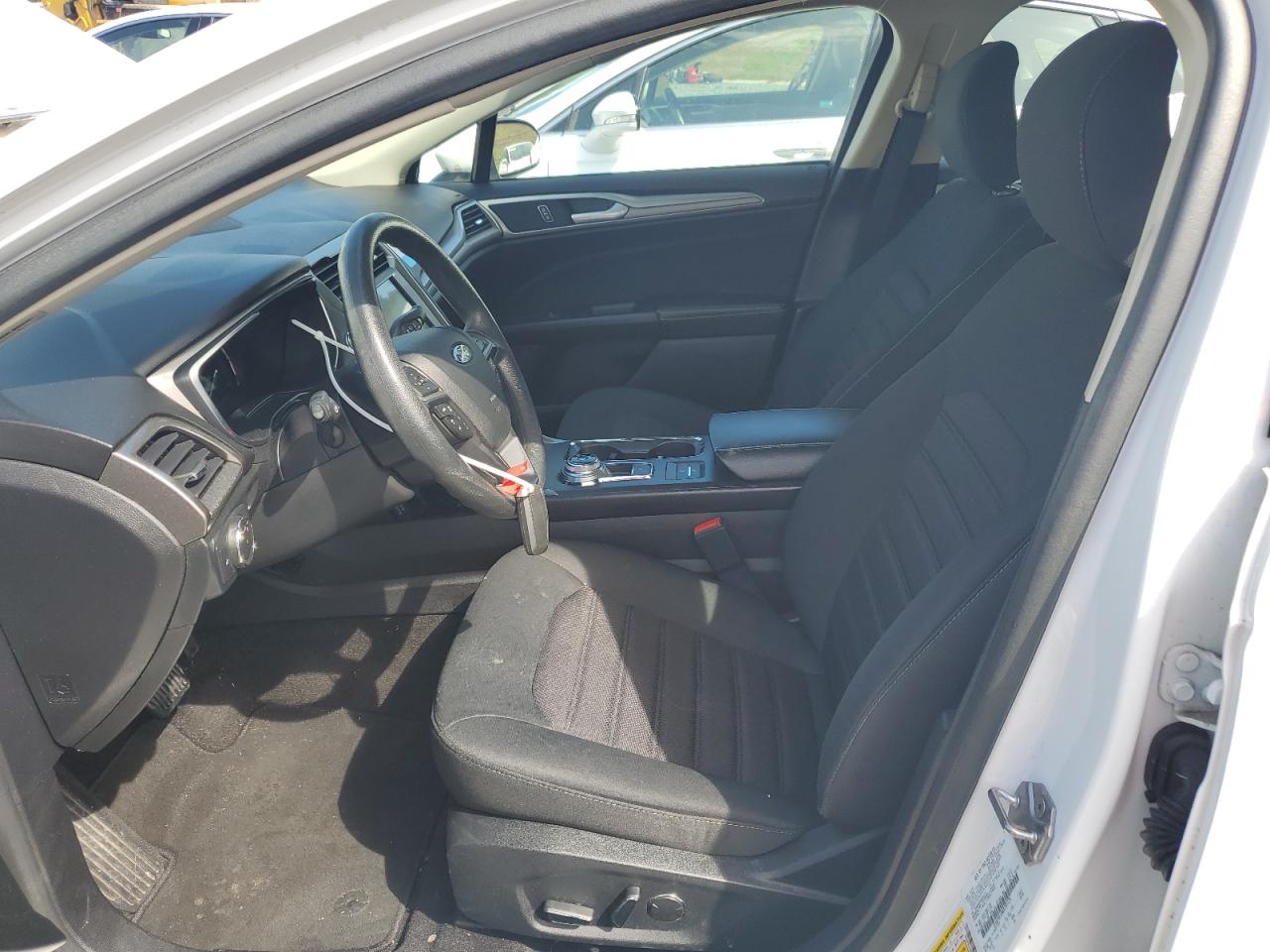 2019 Ford Fusion Se VIN: 3FA6P0LU8KR285124 Lot: 54028255