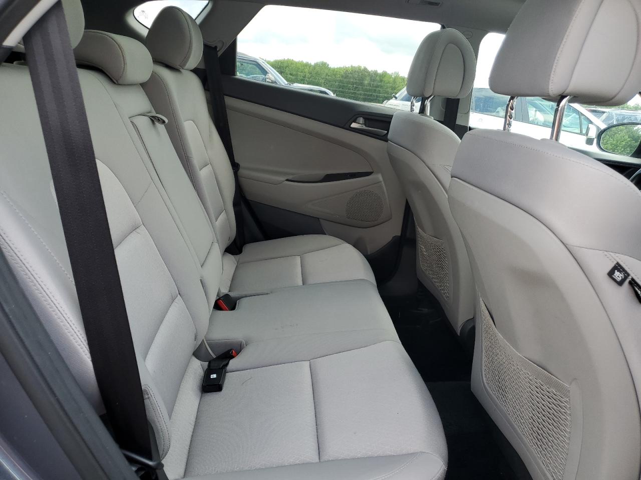 2018 Hyundai Tucson Value VIN: KM8J33A29JU748653 Lot: 56270725