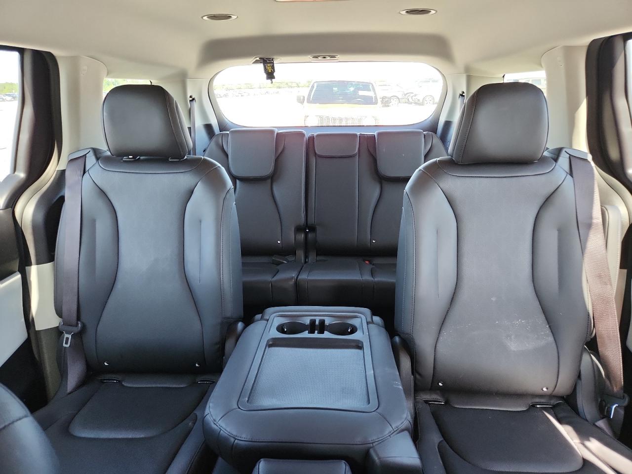 2024 Kia Carnival Lx VIN: KNDNB4H30R6364550 Lot: 58533405