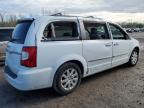 2016 Chrysler Town & Country Touring للبيع في Leroy، NY - Side