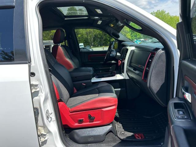 Пікапи RAM 1500 2016 Білий