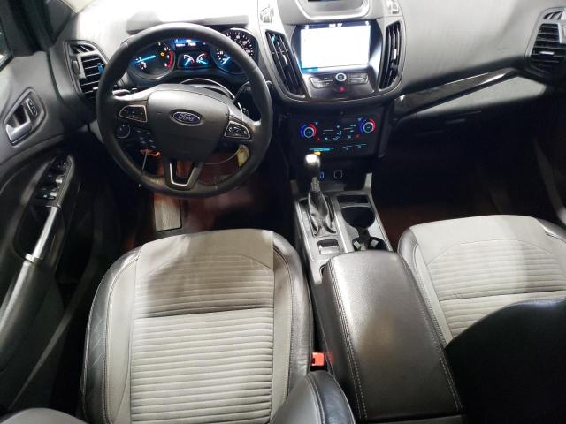 FORD ESCAPE 2018 Granatowy