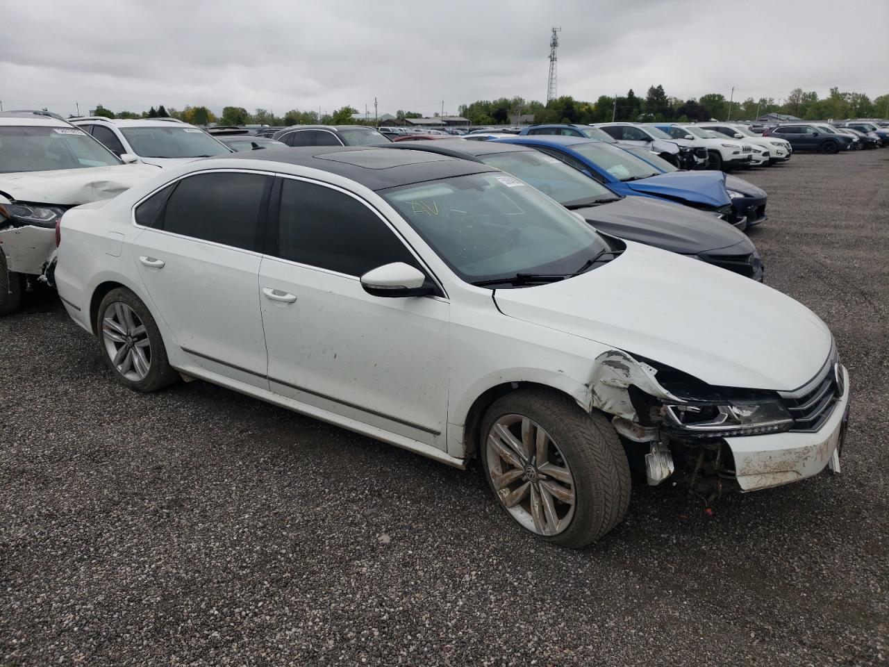 2017 Volkswagen Passat Sel Premium en Venta en London, ON - Front End