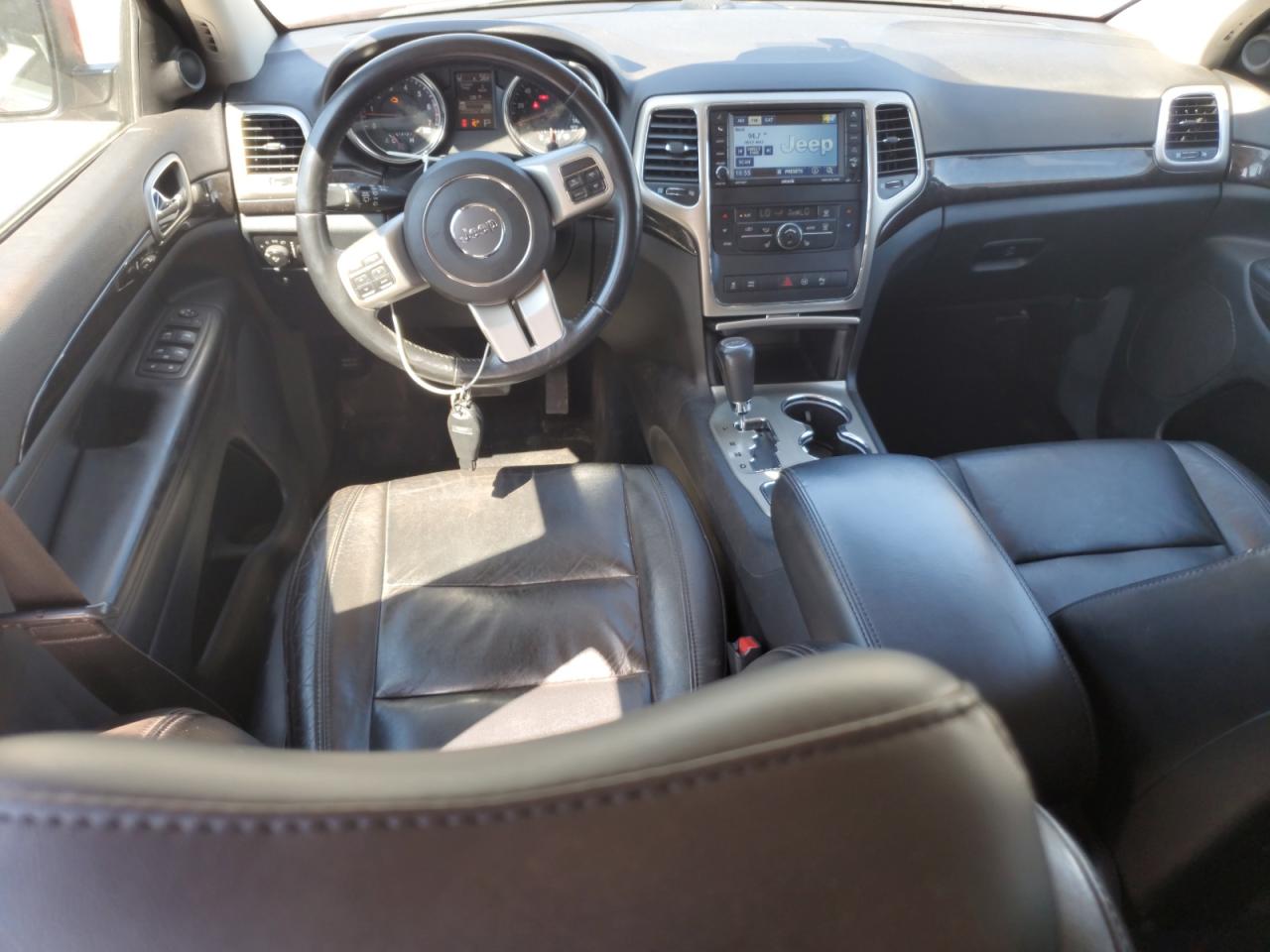 2012 Jeep Grand Cherokee Laredo VIN: 1C4RJFAT8CC211367 Lot: 56913405