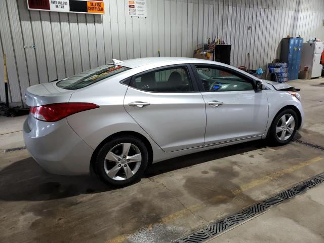  HYUNDAI ELANTRA 2013 Srebrny
