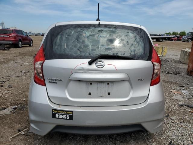  NISSAN VERSA 2018 Серебристый