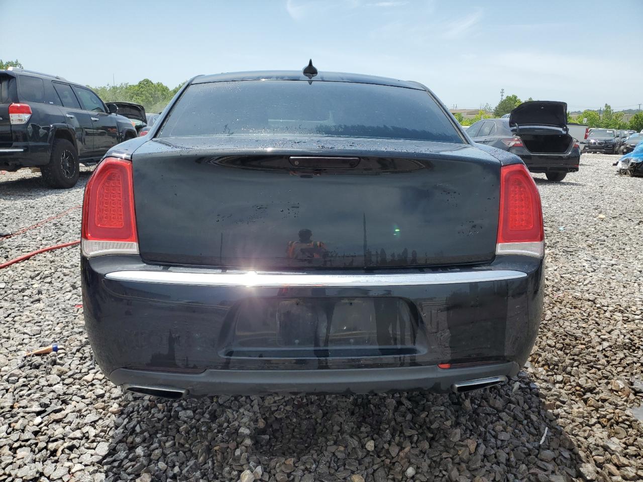 2018 Chrysler 300 Touring VIN: 2C3CCAAGXJH302130 Lot: 57093075