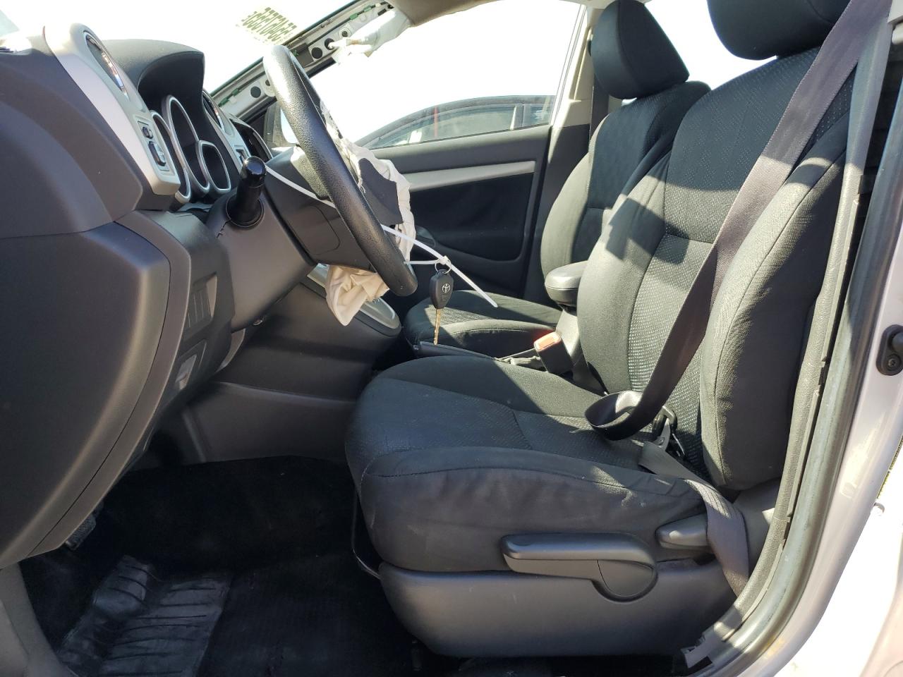 2009 Toyota Corolla Matrix VIN: 2T1KU40E99C008892 Lot: 80340645