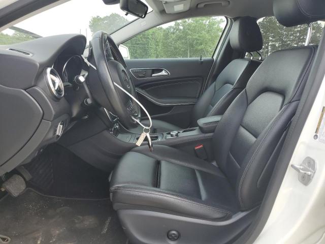  MERCEDES-BENZ GLA-CLASS 2017 Biały