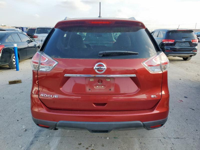  NISSAN ROGUE 2016 Czerwony