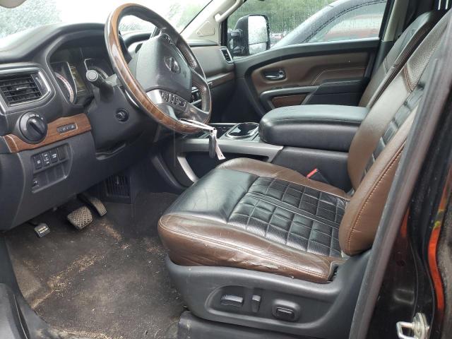  NISSAN TITAN 2017 Чорний