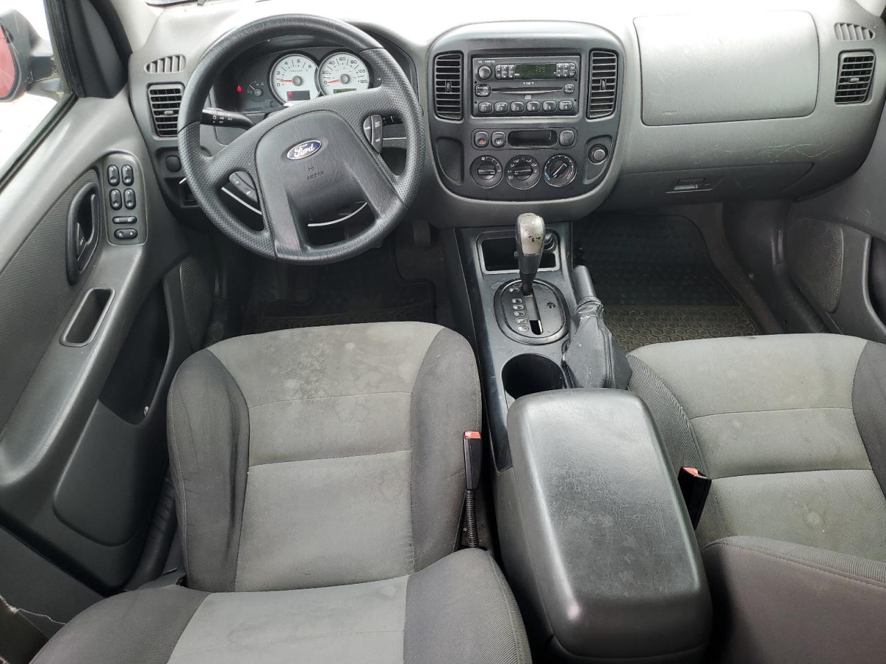 2005 Ford Escape Xls VIN: 1FMYU02Z55KA01414 Lot: 57018665