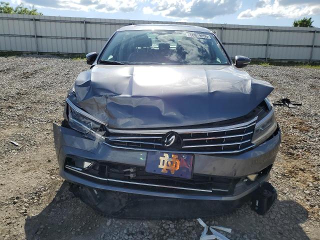  VOLKSWAGEN PASSAT 2018 Gray