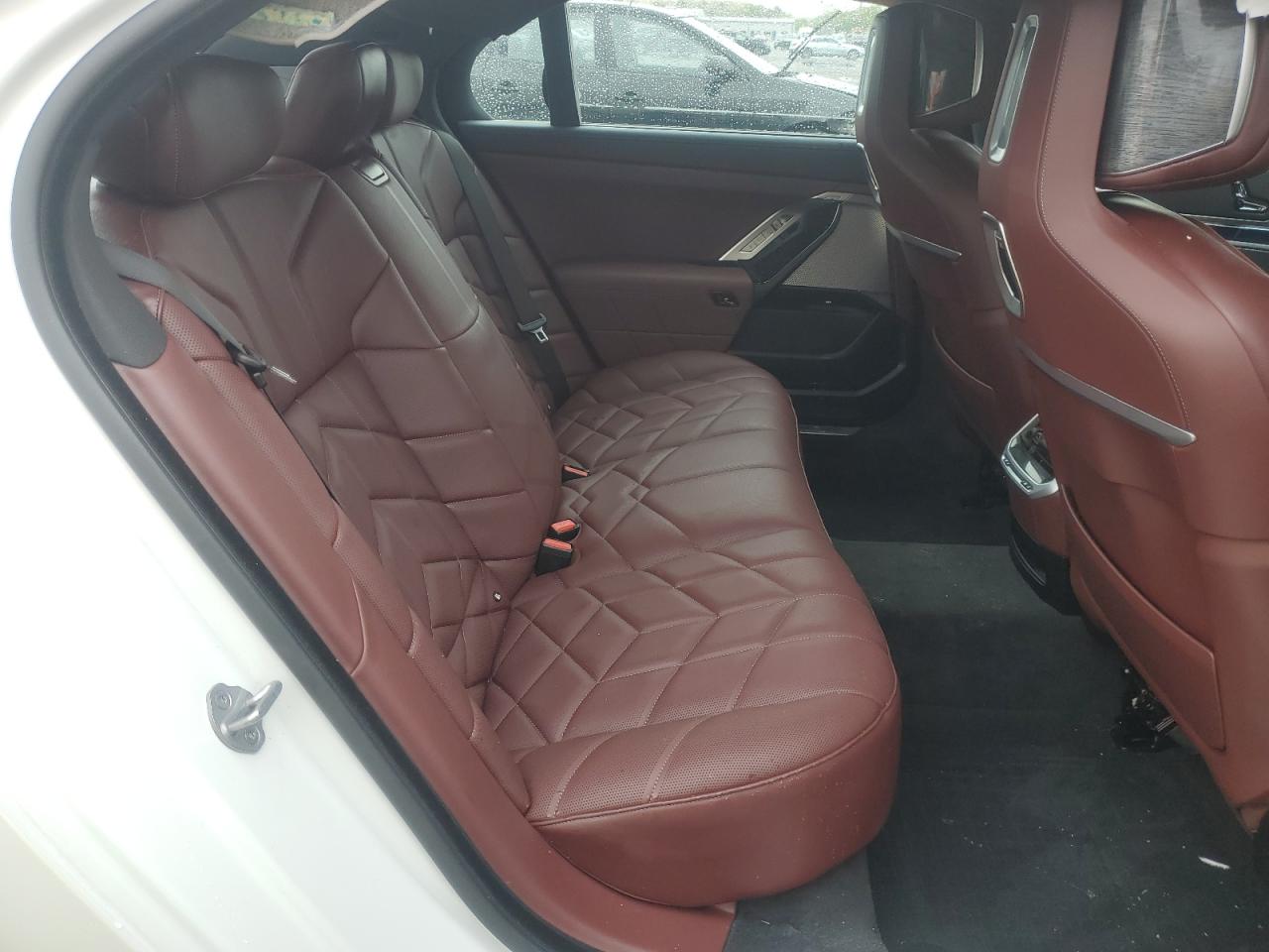 2024 BMW 760 Xi VIN: WBA33EJ05RCR10400 Lot: 56665725