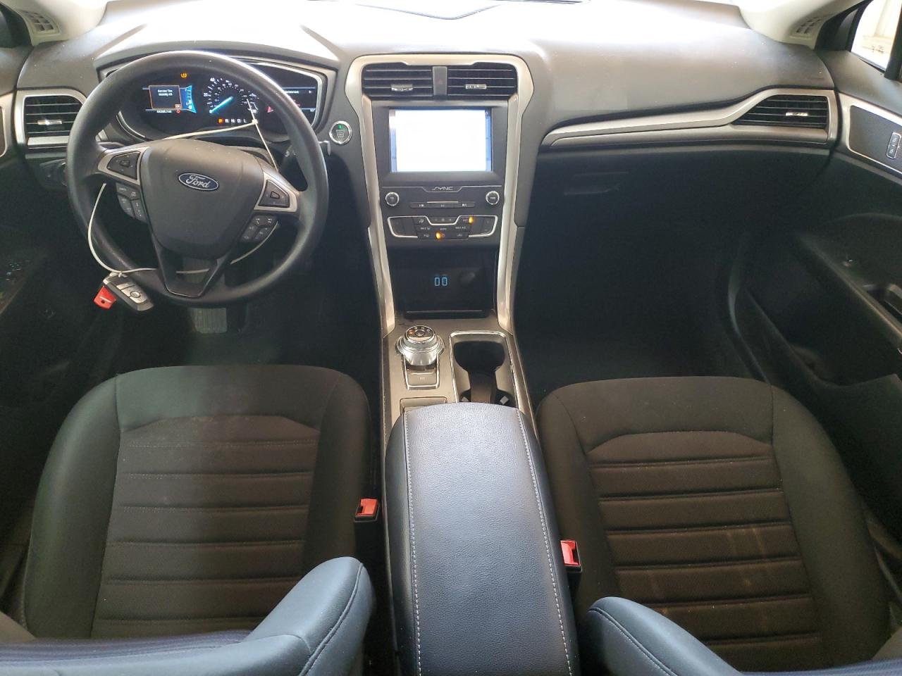 2019 Ford Fusion Se VIN: 3FA6P0LU2KR263975 Lot: 54043275