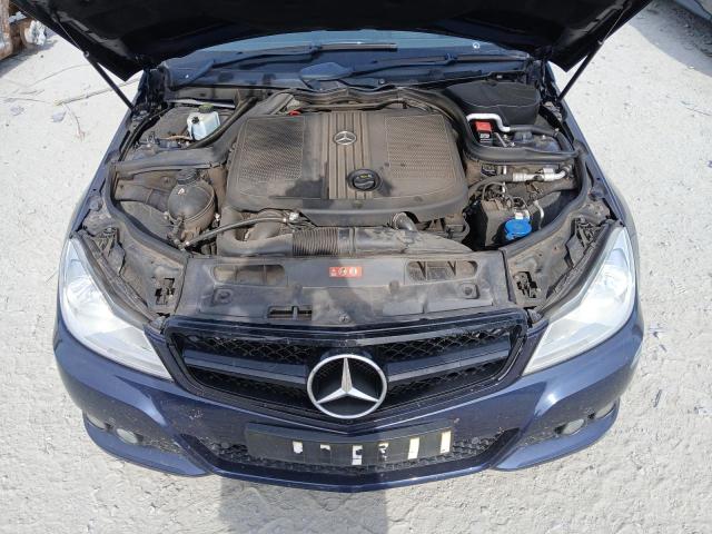 2011 MERCEDES BENZ C220 SE CD